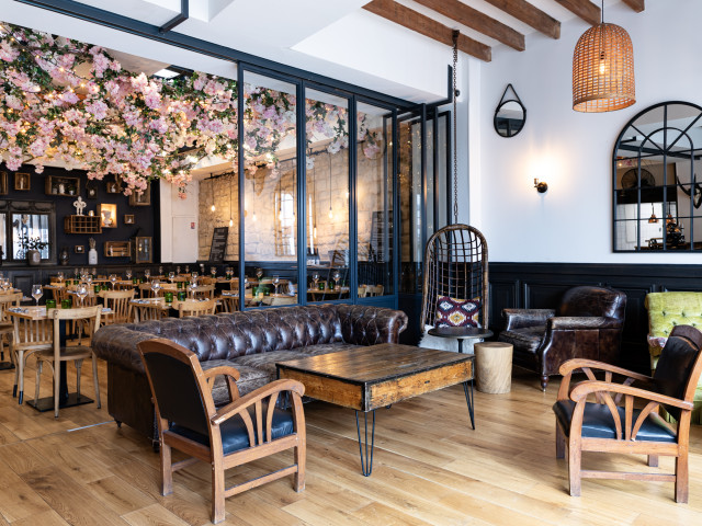 Cabane SALON FAUTEUILS, CANAPES & TABLES BASSES