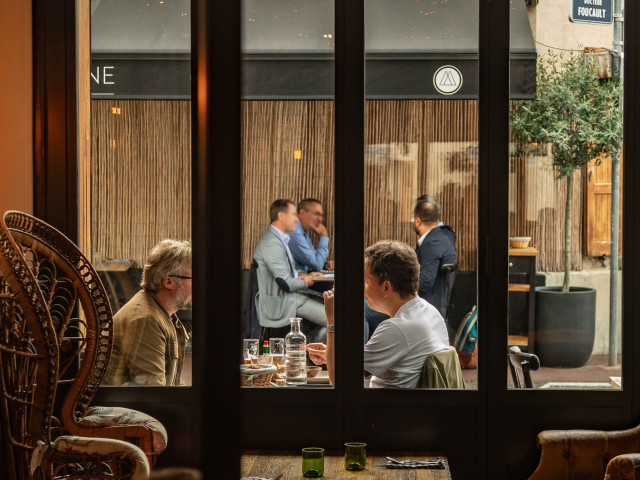 Cabane VUE SUR L'EXTERIEUR